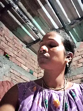 Snapshot of Hotty-dola chatting on 09.12.25 Hotty-dola online show from 09.12.25
