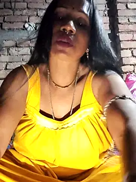 Snapshot of Hotty-dola chatting on 09.15.25 Hotty-dola online show from 09.15.25