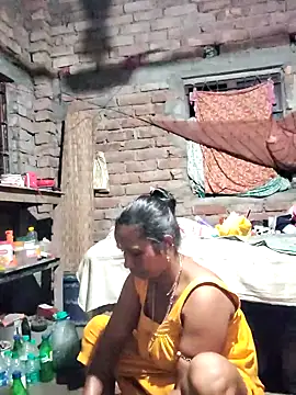 Snapshot of Hotty-dola chatting on 09.20.25 Hotty-dola online show from 09.20.25