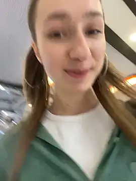 Lia  Love online show from 12.16.24