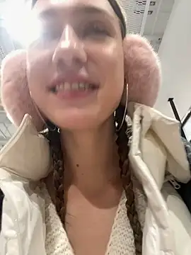 Lia  Love online show from 12.24.24