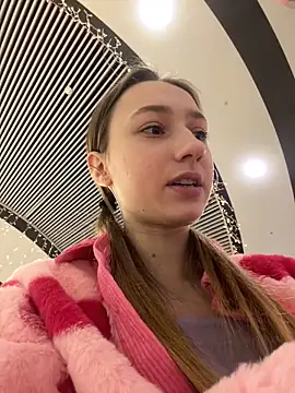 Lia  Love online show from 12.27.24