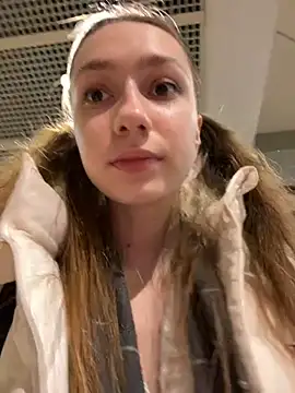 Lia  Love online show from 02.05.25