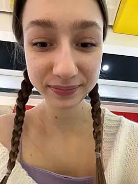 Lia  Love online show from 02.11.25