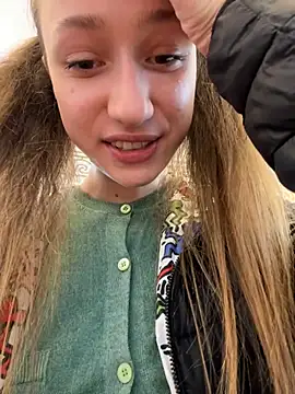 Lia  Love online show from 03.20.25