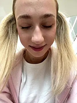 Lia  Love online show from 09.12.25