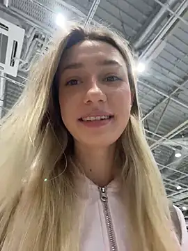 Lia  Love online show from 11.07.25