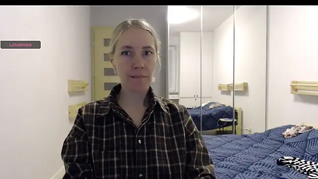 Snapshot of Pepper_mur chatting on 10.14.25 Pepper mur online show from 10.14.25