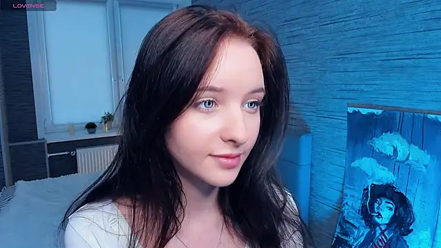 Snapshot of MerylHedley chatting on 12.12.24 MerylHedley online show from 12.12.24