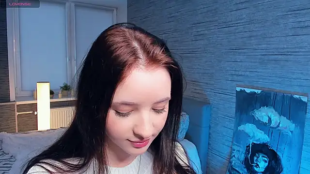 Snapshot of MerylHedley chatting on 12.15.24 MerylHedley online show from 12.15.24