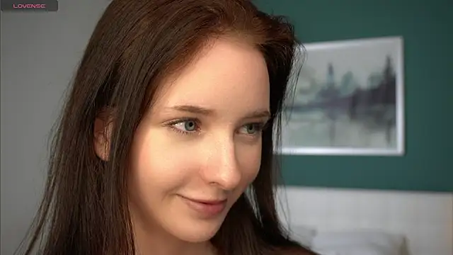 Snapshot of MerylHedley chatting on 12.19.24 MerylHedley online show from 12.19.24