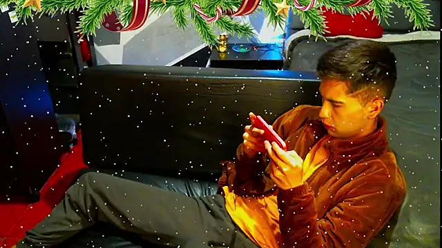 Snapshot of samael1107 chatting on 12.15.24 samael1107 online show from 12.15.24