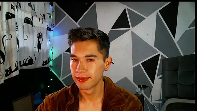 Snapshot of samael1107 chatting on 12.21.24 samael1107 online show from 12.21.24