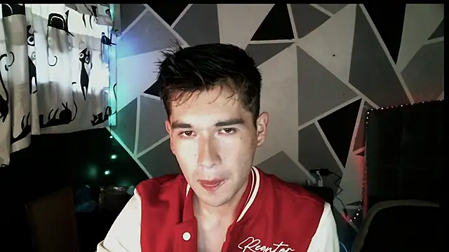 Snapshot of samael1107 chatting on 12.23.24 samael1107 online show from 12.23.24