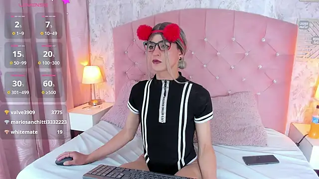 Snapshot of blaiine_colfer chatting on 03.02.25 blaiine colfer online show from 03.02.25