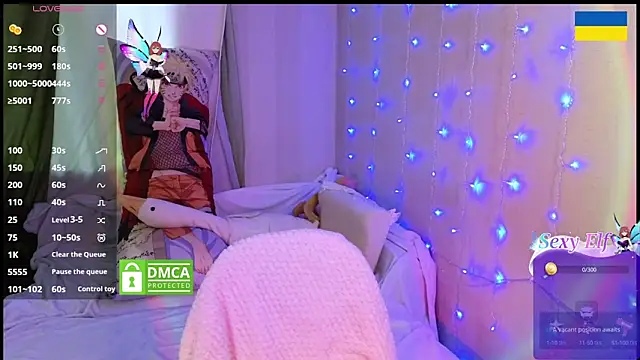 RedVelveten online show from 03.08.25