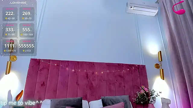 Snapshot of Mayzzie chatting on 02.17.25 Mayzzie online show from 02.17.25