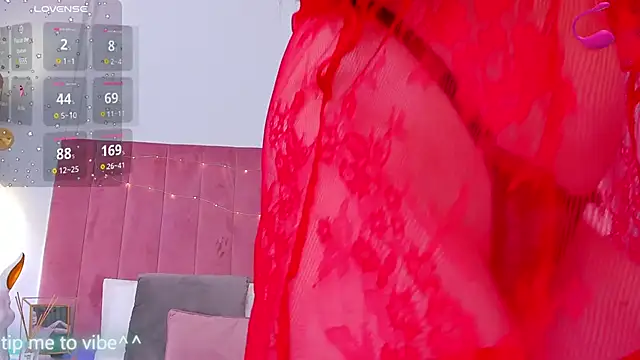 Snapshot of Mayzzie chatting on 02.24.25 Mayzzie online show from 02.24.25