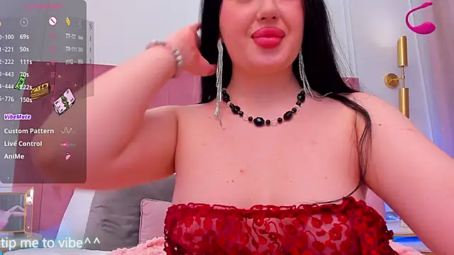 Snapshot of Mayzzie chatting on 03.15.25 Mayzzie online show from 03.15.25