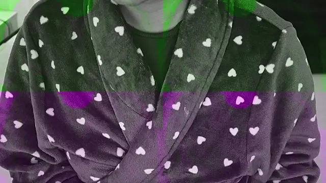 IzzyyBeelmonth online show from 01.05.25