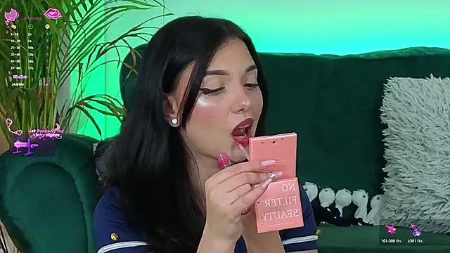 AveryWillow online show from 11.13.25