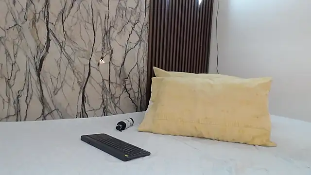 MartinaGuzmann online show from 03.06.25