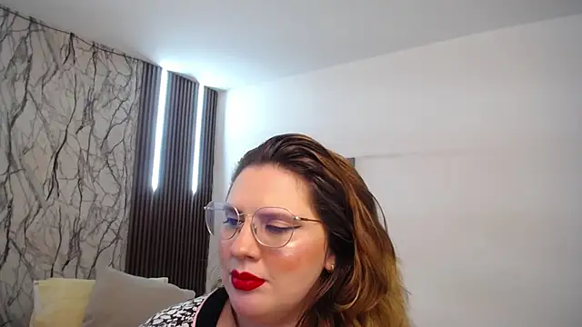 MartinaGuzmann online show from 03.17.25