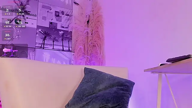 MiaCavallii  online show from 10.11.25