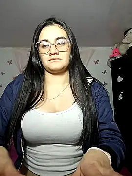 Snapshot of Hanna_Kinsley chatting on 01.06.25 Hanna Kinsley online show from 01.06.25