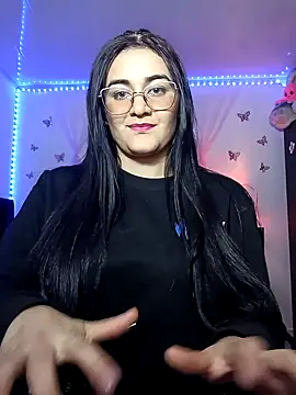 Snapshot of Hanna_Kinsley chatting on 01.23.25 Hanna Kinsley online show from 01.23.25