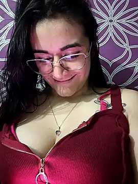 Snapshot of Hanna_Kinsley chatting on 02.21.25 Hanna Kinsley online show from 02.21.25