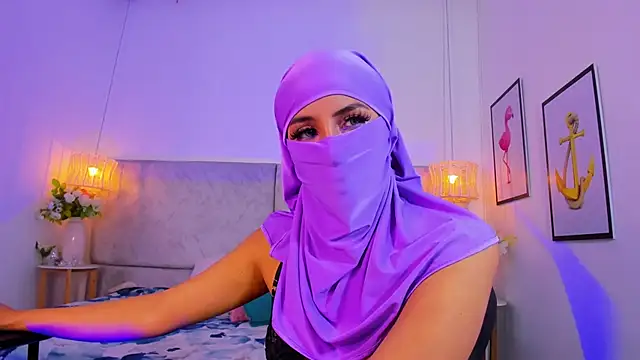 naomiii   online show from 10.25.25