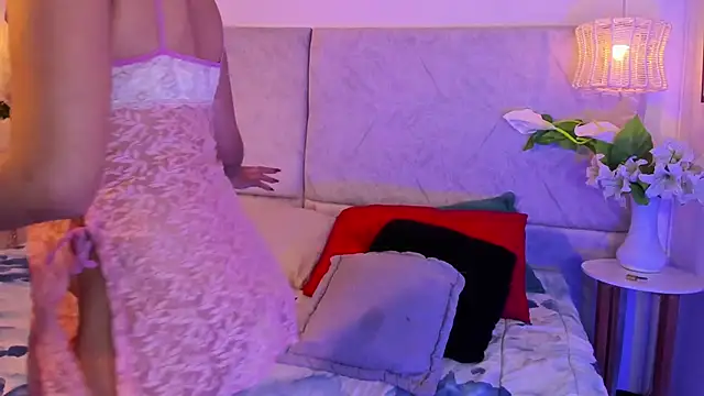 naomiii   online show from 11.21.25