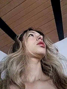 Karolgood3 online show from 12.22.24