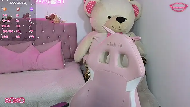 Jazmin tay online show from 03.05.25