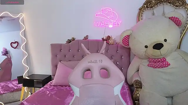 Jazmin tay online show from 03.08.25