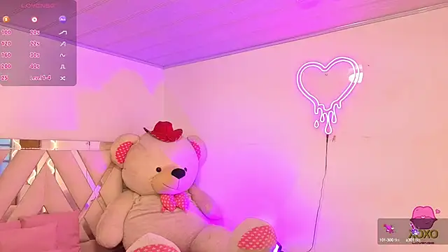 Jazmin tay online show from 10.03.25