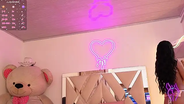 Jazmin tay online show from 10.31.25