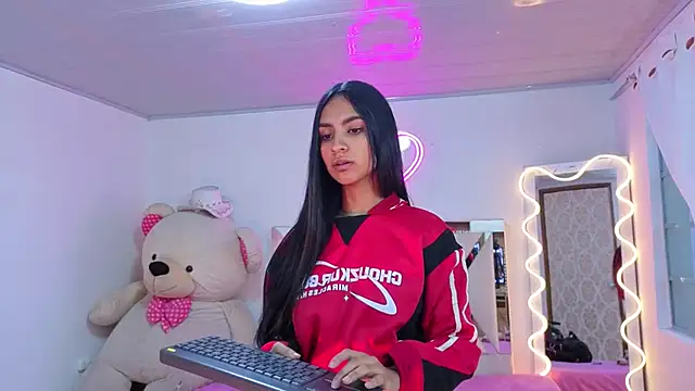 Jazmin tay online show from 11.30.25