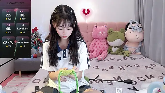 Snapshot of Xiaomi-Angela chatting on 01.20.25 Xiaomi-Angela online show from 01.20.25