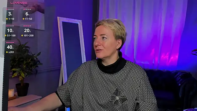 Nika Smit online show from 11.09.25