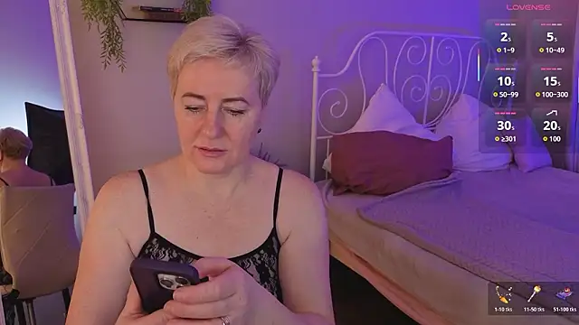 Nika Smit online show from 02.21.26