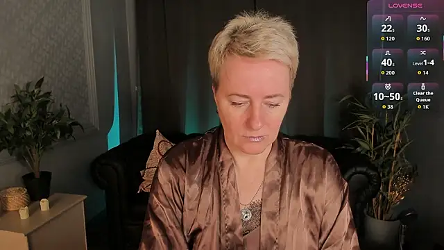 Nika Smit online show from 03.28.26