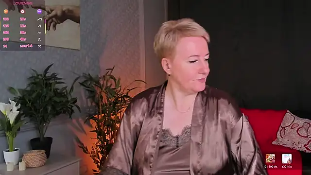 Snapshot of Nika_Smit chatting on 06.14.26 Nika Smit online show from 06.14.26