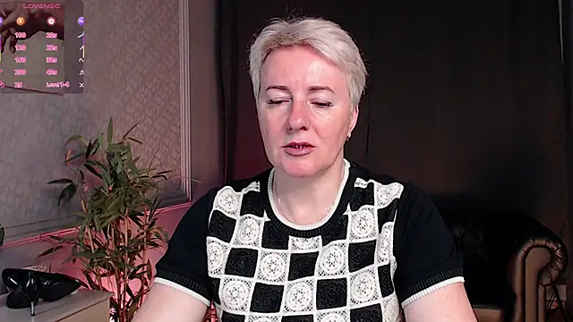 Snapshot of Nika_Smit chatting on 07.17.26 Nika Smit online show from 07.17.26