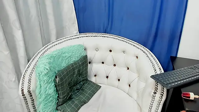 Analia18  online show from 01.14.25