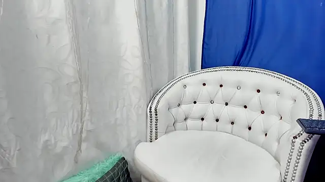 Analia18  online show from 01.17.25