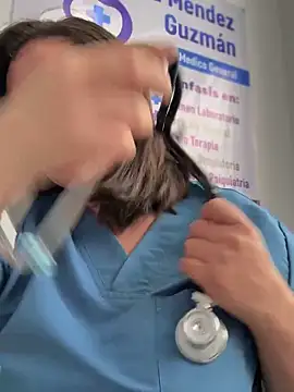 NATHALIA-28  online show from 11.18.25