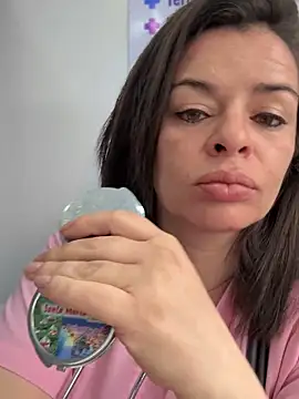 Snapshot of NATHALIA-28_ chatting on 12.04.25 NATHALIA-28 online show from 12.04.25