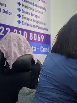 Snapshot of NATHALIA-28_ chatting on 12.22.25 NATHALIA-28 online show from 12.22.25